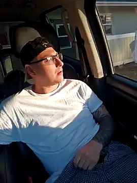 MrBiggBallz online show from December 2024 01:06:01 PM