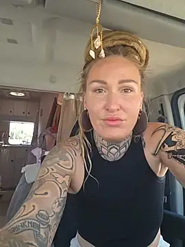 Mira-Grey89 online show from May 2026 12:22:02 PM