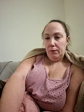 Wisie Cutie online show from January 2025 03:03:01 PM