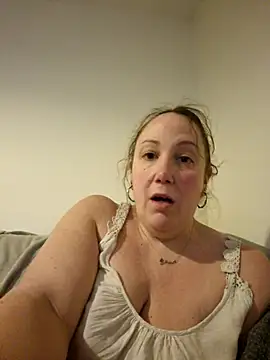 Wisie Cutie online show from January 2025 09:45:01 PM