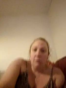 Wisie Cutie online show from February 2025 11:04:02 PM