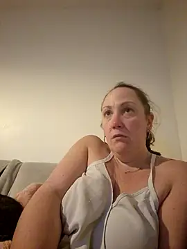 Wisie Cutie online show from March 2025 11:00:02 PM