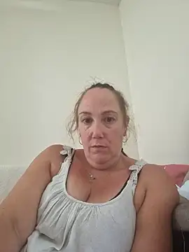 Wisie Cutie online show from September 2025 03:22:02 PM