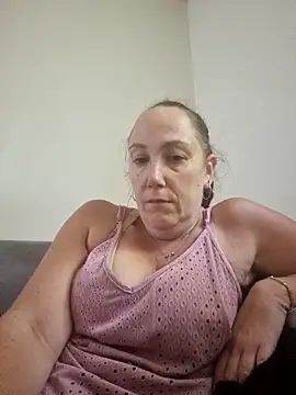 Wisie Cutie online show from September 2025 03:28:01 PM