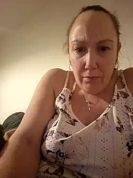 Wisie Cutie online show from January 2026 12:24:01 AM