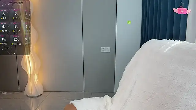 Mandy-- online show from October 2025 03:25:01 AM