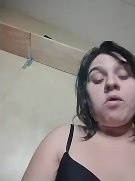 Lucifinakitten online show from January 2026 04:18:01 AM