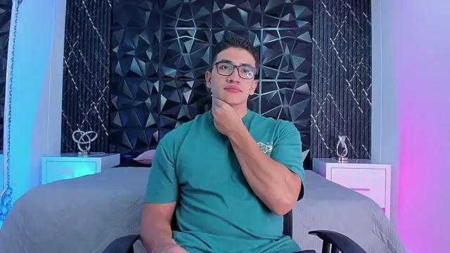 Snapshot of JeffDaltton chatting on October 2025 07:45:02 PM JeffDaltton online show from October 2025 07:45:02 PM