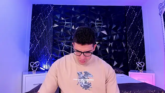 Snapshot of JeffDaltton chatting on November 2025 08:05:01 PM JeffDaltton online show from November 2025 08:05:01 PM