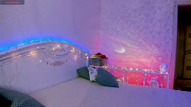 LillyMoure  online show from January 2026 11:41:02 PM