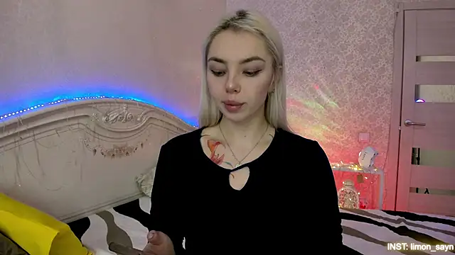 LillyMoure  online show from February 2026 11:03:02 PM