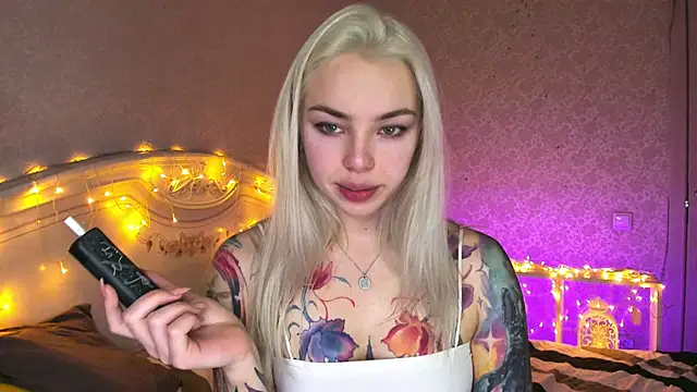 LillyMoure  online show from February 2026 01:10:02 AM