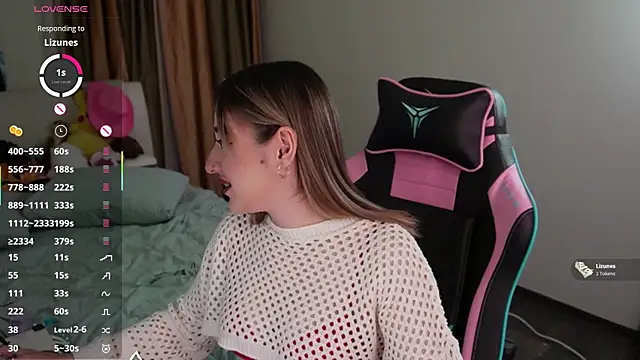 Snapshot of Fiona-Love chatting on October 2025 03:29:01 PM Fiona-Love online show from October 2025 03:29:01 PM