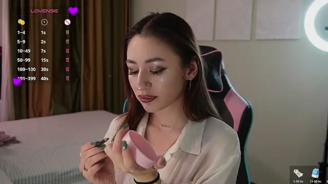 Snapshot of Fiona-Love chatting on June 2026 05:23:01 PM Fiona-Love online show from June 2026 05:23:01 PM