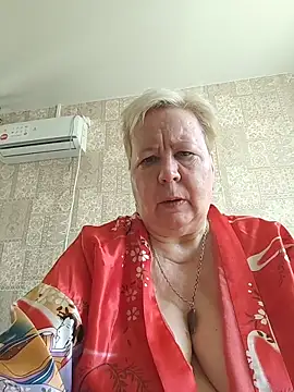 Snapshot of EffectFiona chatting on May 2026 04:31:01 AM EffectFiona online show from May 2026 04:31:01 AM