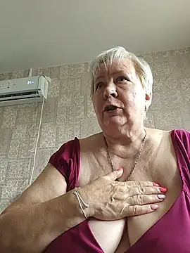 Snapshot of EffectFiona chatting on July 2026 12:51:01 PM EffectFiona online show from July 2026 12:51:01 PM
