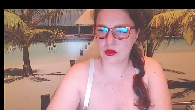 Snapshot of Queen__Natasha chatting on June 2026 09:05:02 PM Queen Natasha online show from June 2026 09:05:02 PM