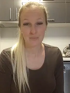 MaviePearl online show from January 2025 09:08:01 AM