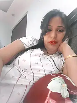 Snapshot of Poojabhabi101 chatting on February 2025 05:42:01 AM Poojabhabi101 online show from February 2025 05:42:01 AM