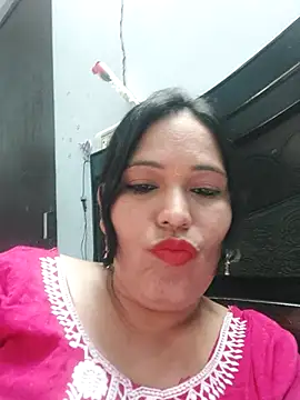 Snapshot of Poojabhabi101 chatting on March 2025 06:03:02 AM Poojabhabi101 online show from March 2025 06:03:02 AM