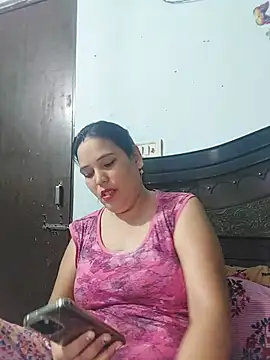Poojabhabi101 online show from June 2026 06:27:01 AM