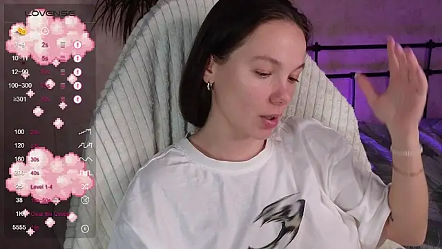 lil luna x online show from April 2026 10:29:02 PM