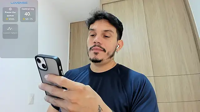 alejandro stark online show from November 2025 10:48:02 AM