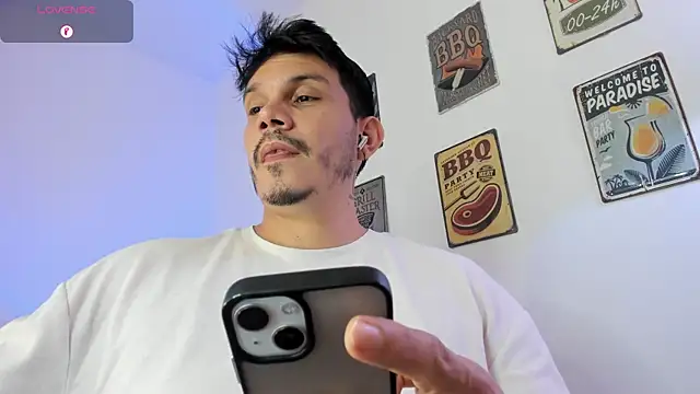 alejandro stark online show from February 2026 01:07:02 AM