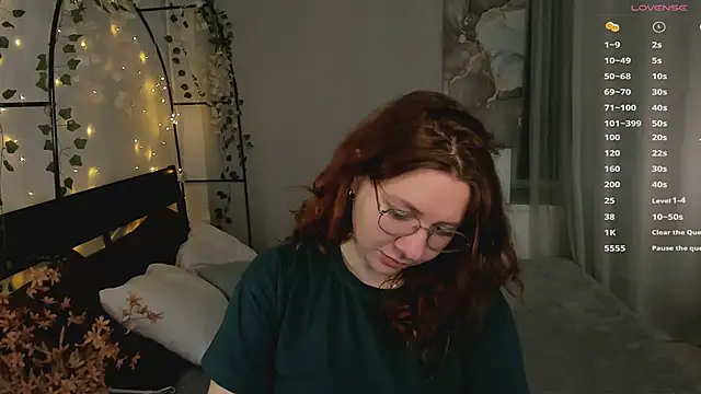 Snapshot of melissa_adamss chatting on April 2026 09:39:33 PM melissa adamss online show from April 2026 09:39:33 PM