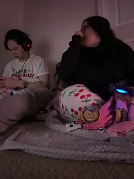 LiverandBrat77 online show from February 2026 11:10:02 PM