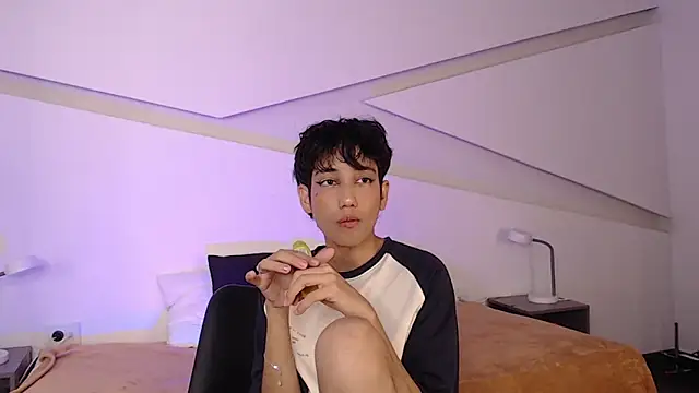 hot little bunny online show from February 2025 12:09:01 AM