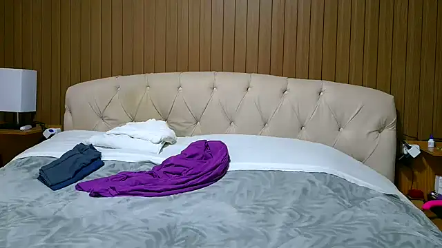 Kellynha Sweet online show from December 2025 10:49:02 PM