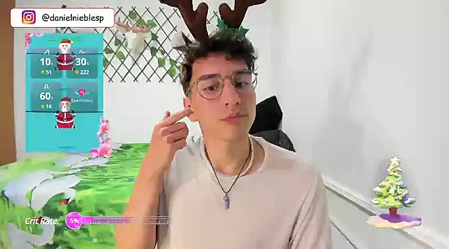 Snapshot of Jackson_Careyy chatting on December 2024 10:26:01 PM Jackson Careyy online show from December 2024 10:26:01 PM