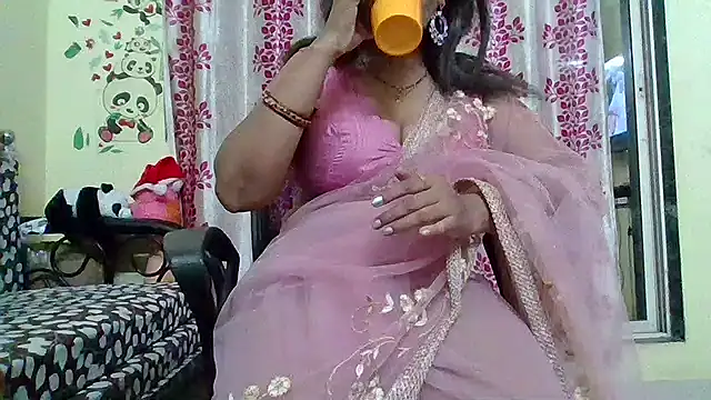 Snapshot of NautyBabe chatting on February 2025 01:11:01 AM NautyBabe online show from February 2025 01:11:01 AM