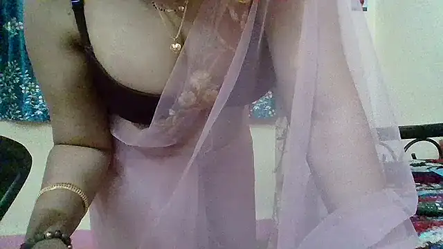 NautyBabe online show from November 2025 09:32:01 PM