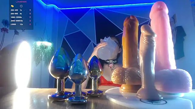 Snapshot of DaMikaela_ chatting on November 2025 07:35:02 PM DaMikaela online show from November 2025 07:35:02 PM