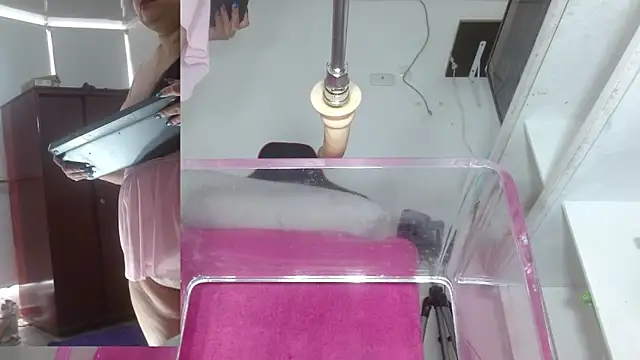 sammyEvans   online show from October 2025 01:46:02 PM