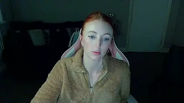 Snapshot of Red_firesquirt chatting on January 2025 10:52:01 PM Red firesquirt online show from January 2025 10:52:01 PM