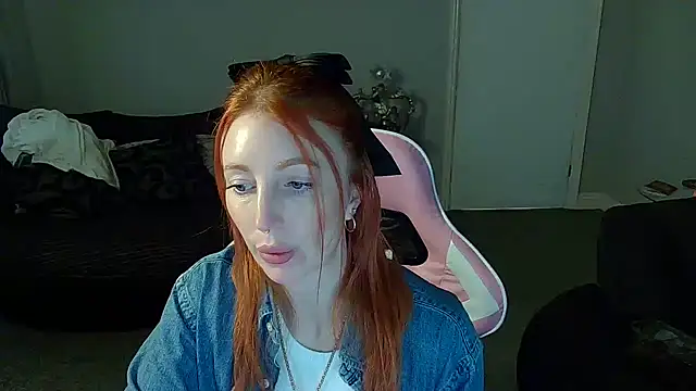 Snapshot of Red_firesquirt chatting on January 2025 12:13:02 PM Red firesquirt online show from January 2025 12:13:02 PM