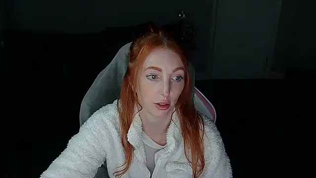 Snapshot of Red_firesquirt chatting on February 2025 02:46:01 PM Red firesquirt online show from February 2025 02:46:01 PM