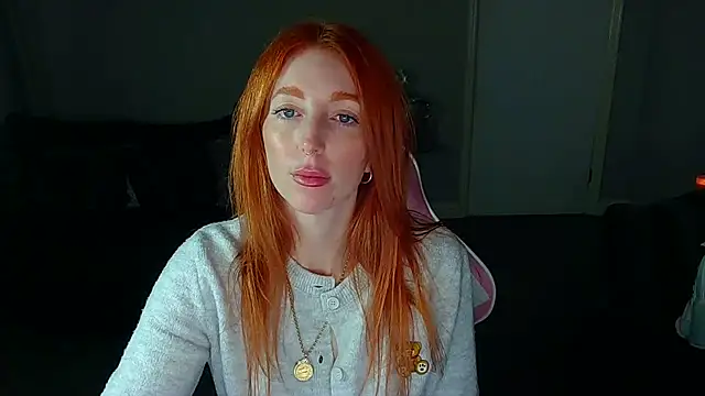 Snapshot of Red_firesquirt chatting on February 2025 02:48:02 PM Red firesquirt online show from February 2025 02:48:02 PM