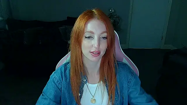 Snapshot of Red_firesquirt chatting on February 2025 02:31:02 PM Red firesquirt online show from February 2025 02:31:02 PM