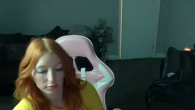 Snapshot of Red_firesquirt chatting on March 2025 03:25:01 PM Red firesquirt online show from March 2025 03:25:01 PM