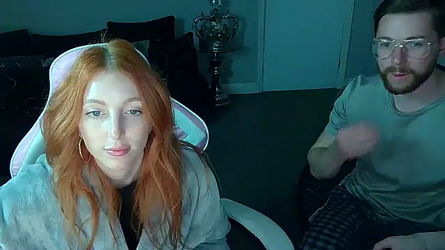 Snapshot of Red_firesquirt chatting on March 2025 09:37:01 PM Red firesquirt online show from March 2025 09:37:01 PM