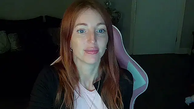 Red firesquirt online show from February 2026 03:06:02 PM