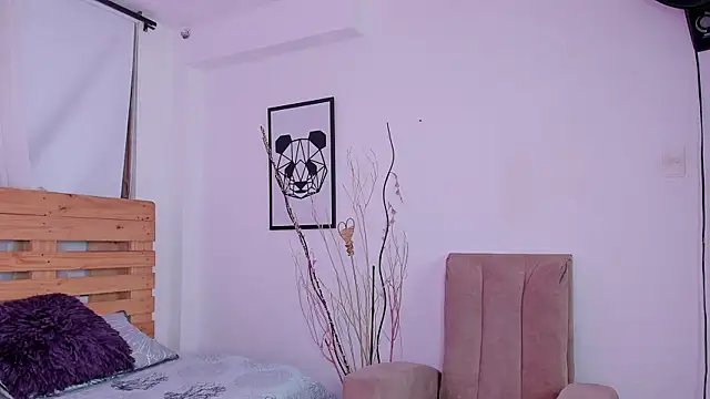 Snapshot of shantal_rosse1 chatting on October 2025 12:18:02 PM shantal rosse1 online show from October 2025 12:18:02 PM