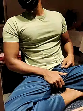 xxxhugedick0001 online show from February 2025 04:02:01 PM