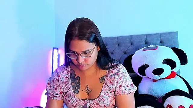 mabellfox online show from December 2025 05:17:02 AM