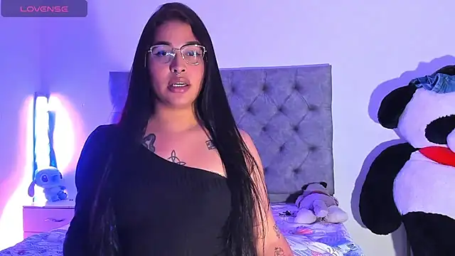 mabellfox online show from December 2025 10:42:01 AM