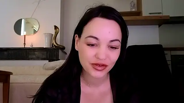 Snapshot of Lilie_romeo chatting on December 2024 11:22:02 AM Lilie romeo online show from December 2024 11:22:02 AM